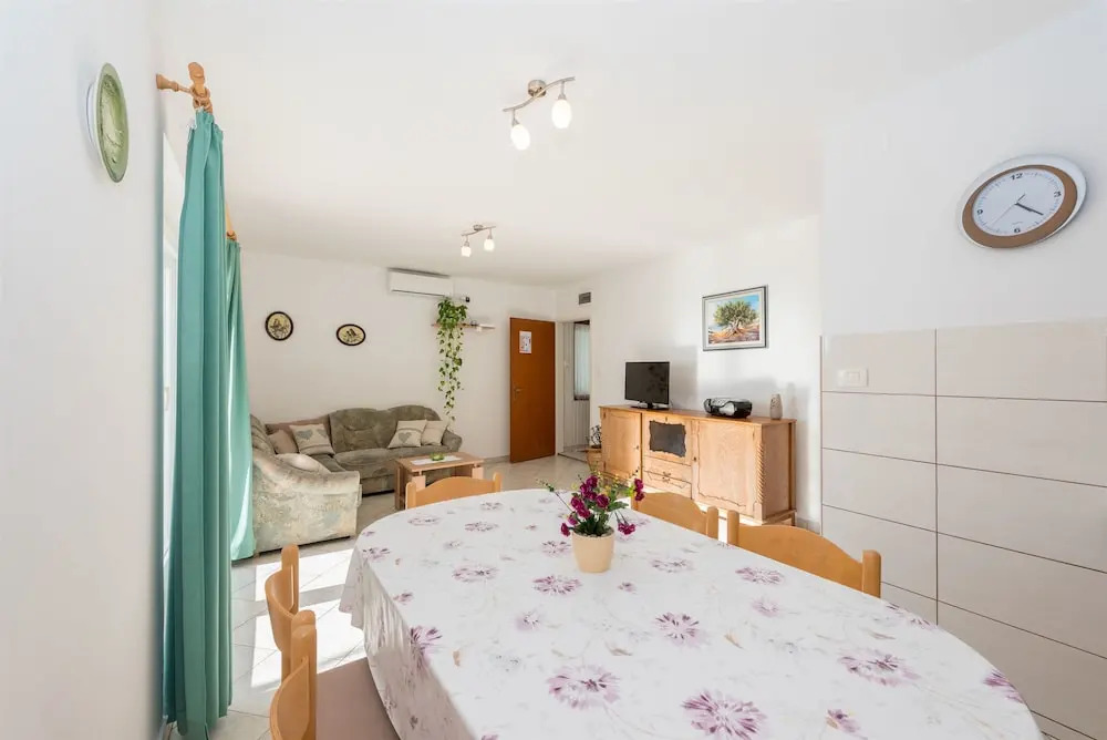 Apartment Ante