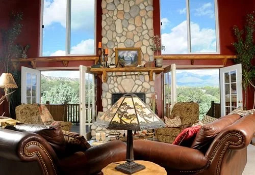 Mountain Goat Lodge B&B