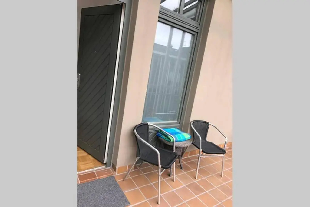 Sonnig, modern, zentral mit Parkhaus nebenan checkin123
