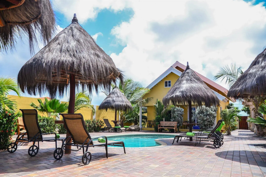 Aruba Tropic Apartments