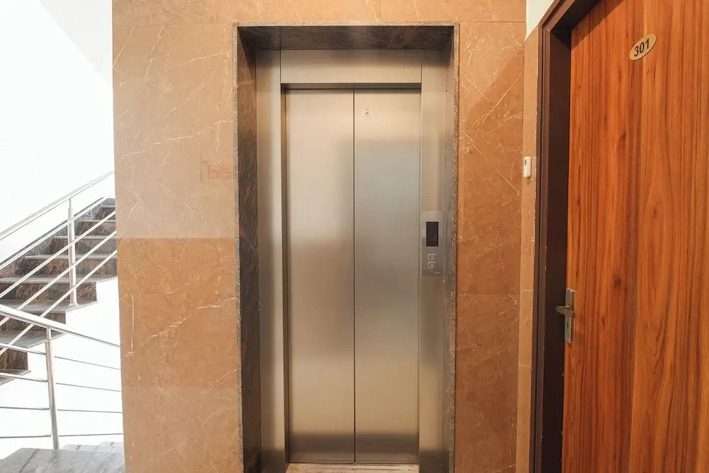Via Golden Grand Inn