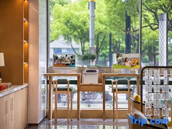 Home2 Suite by Hilton Shanghai Hongqiao Caohejing