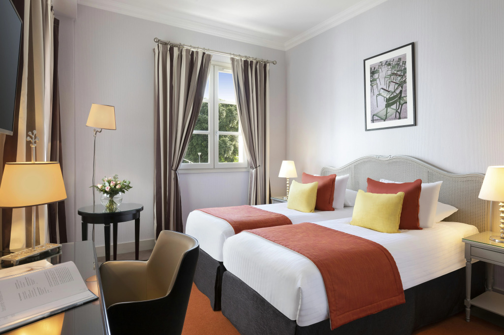 Château Belmont Tours by The Crest Collection