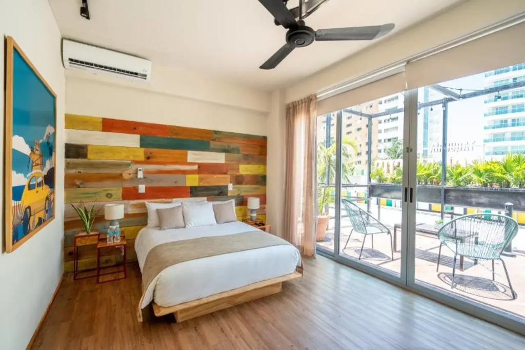 Mayan Monkey Cancun - Social Hostel