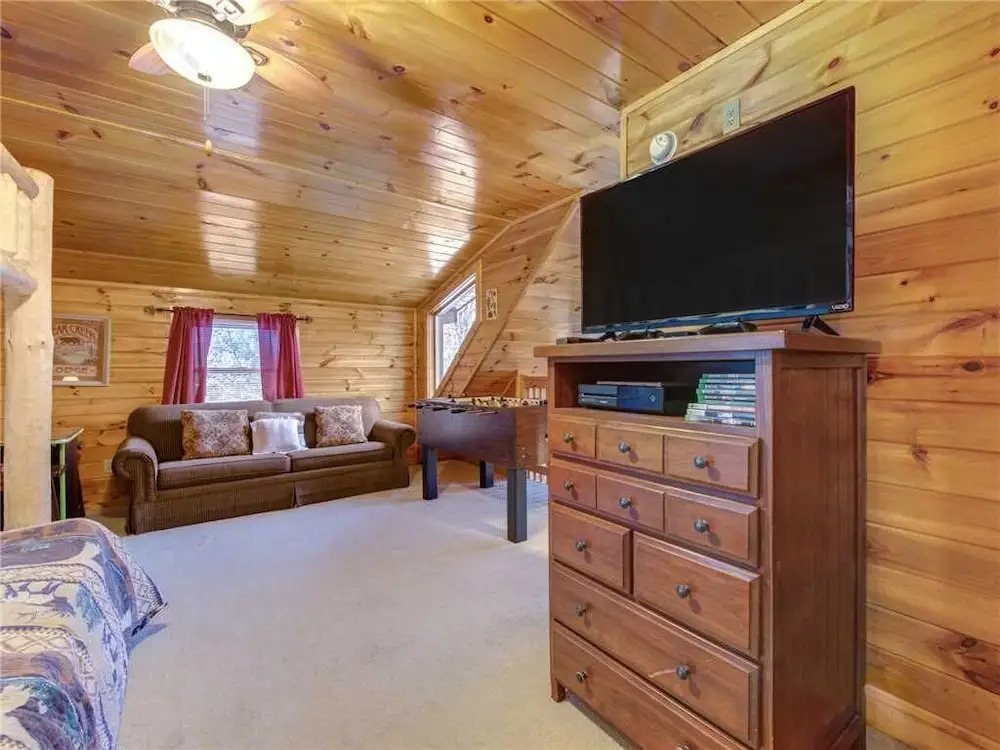 Dew South 2 Bedroom Home with Hot Tub