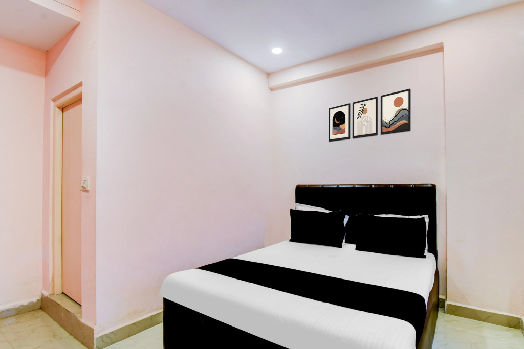 Hotel O Chandanagar Formerly Nakshatra