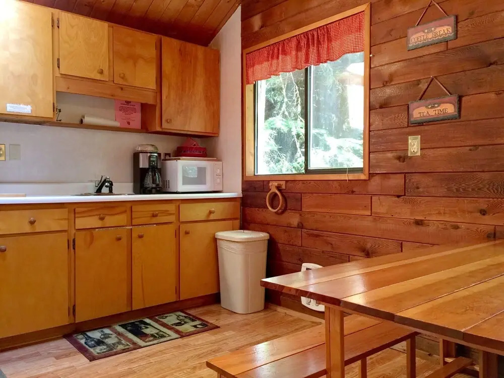 Mt Baker Lodging - Cabin Story Cabin in the Woods! Free Wifi