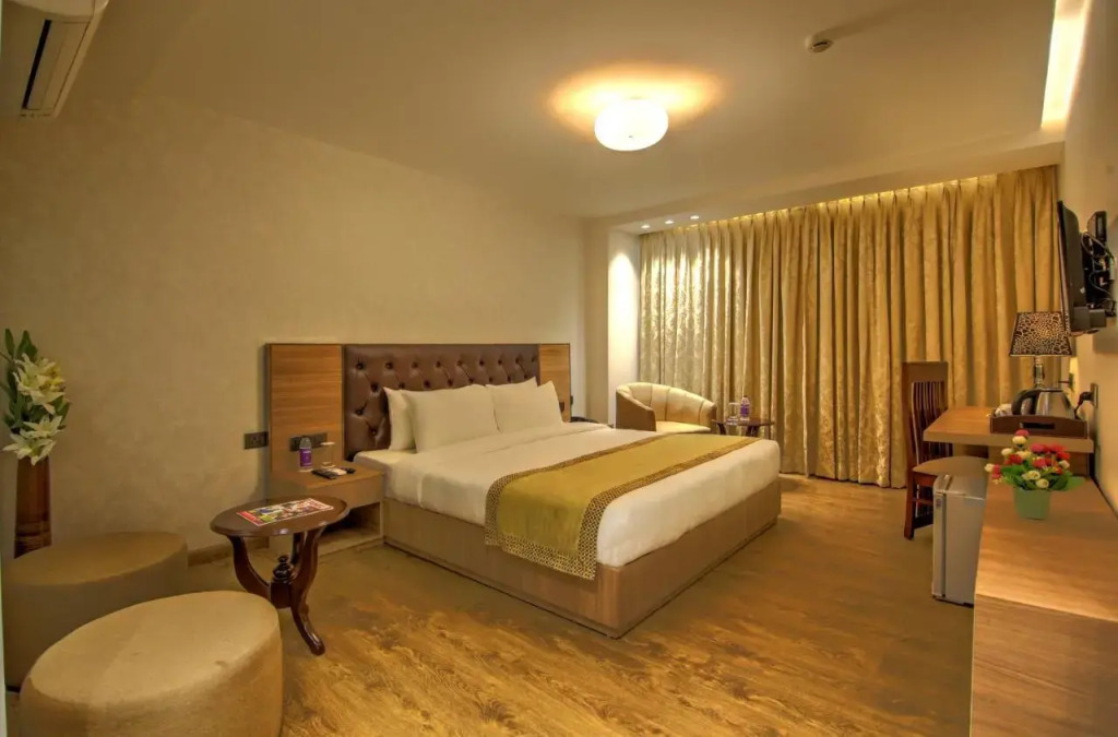 Hotel 91 Huda City Centre