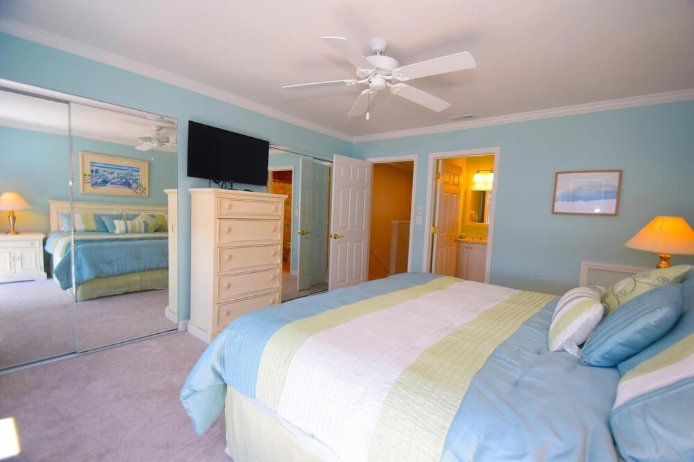 Harbour Island 21c 2 Bedroom Townhouse by RedAwning