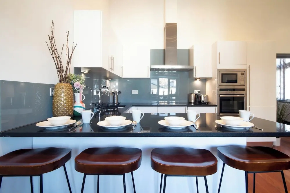 Kensington - Lexham Gardens by Viridian Apartments