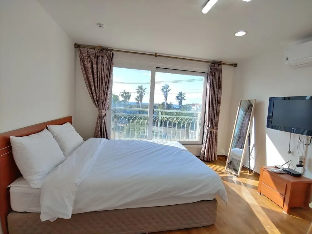Amante Pension