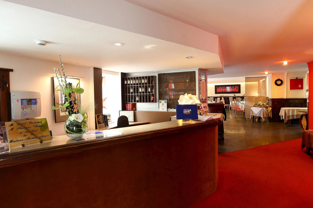 Hôtel De France - Restaurant Linsolite