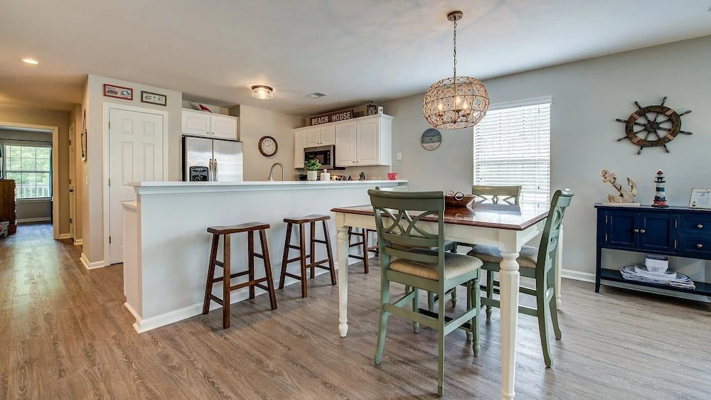 Anchors Away Ii In This Spacious And Beautiful Condo Overlooking Pond And 4th Hole 2 Bedroom Condo by Peace Vacations