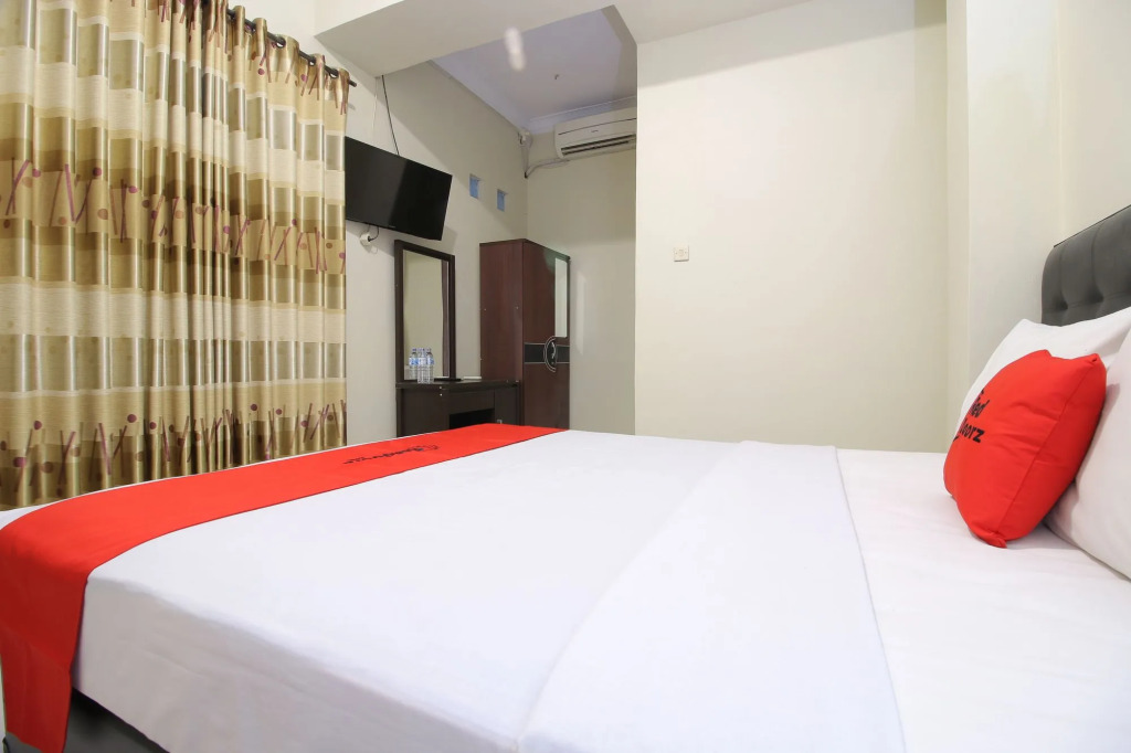 RedDoorz Plus near Universitas Negeri Yogyakarta