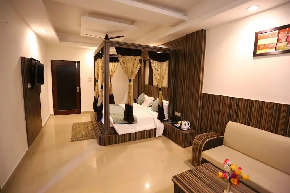 Hotel Maharaja Inn
