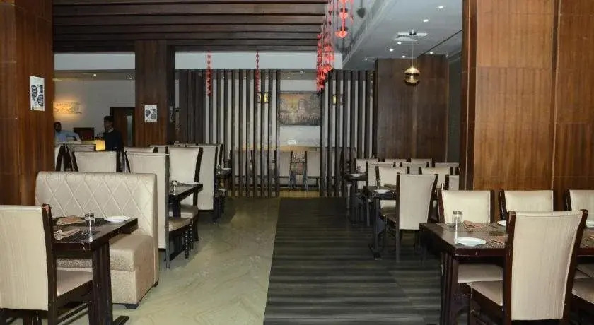 Hotel Aroma Inn