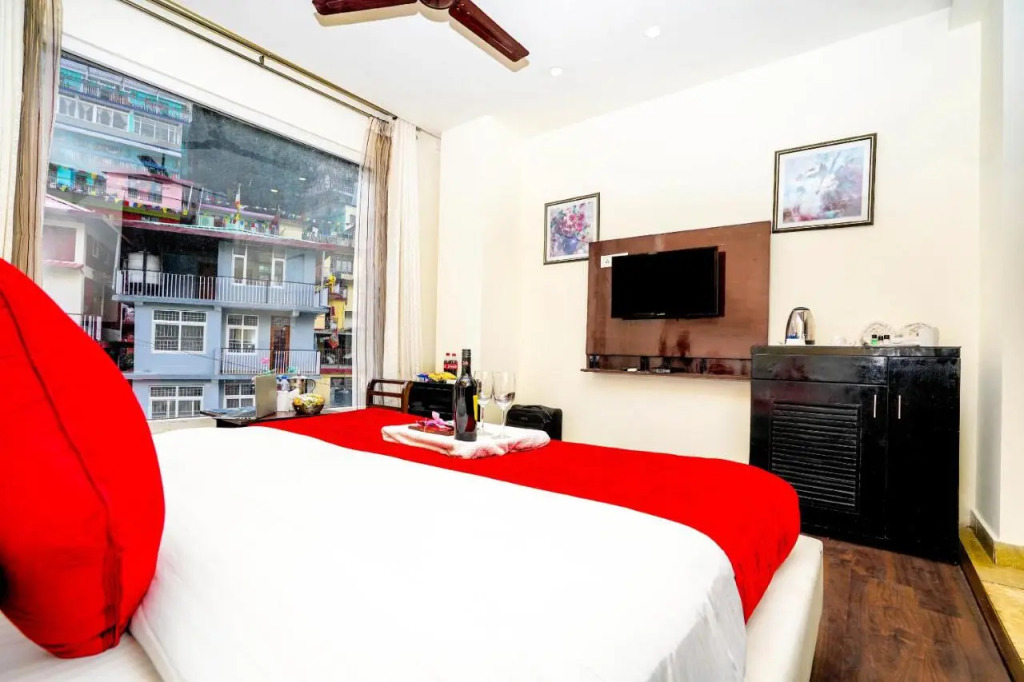 Hotel Vaikunth Mcleodganj Centrally Heated And Air Cooled