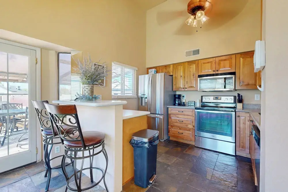 3BR Home w/ Sparkling Pool, Fire Pit