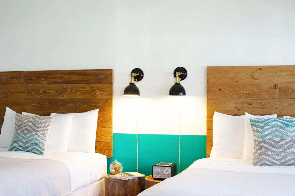 Cambria Beach Lodge