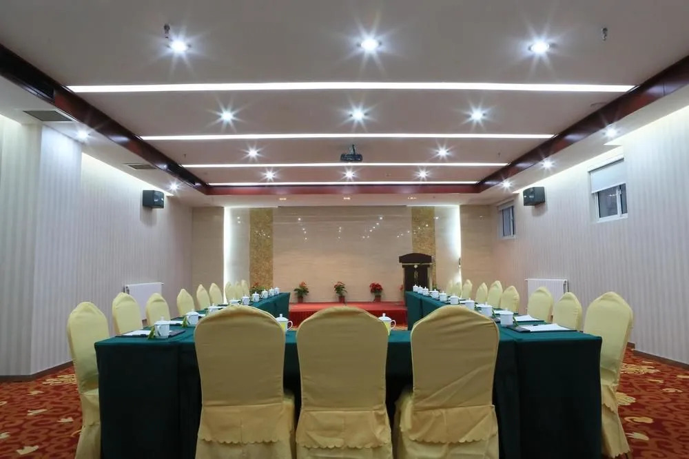 Starway Premier Qingdao International Convention Center