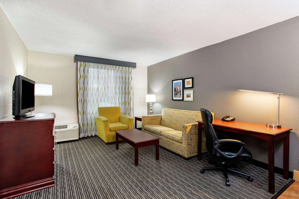 La Quinta by Wyndham Indianapolis South