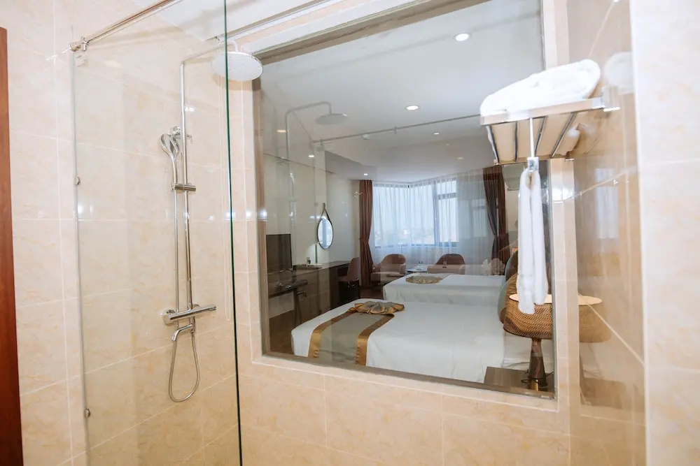 Thông Đỏ Hotel