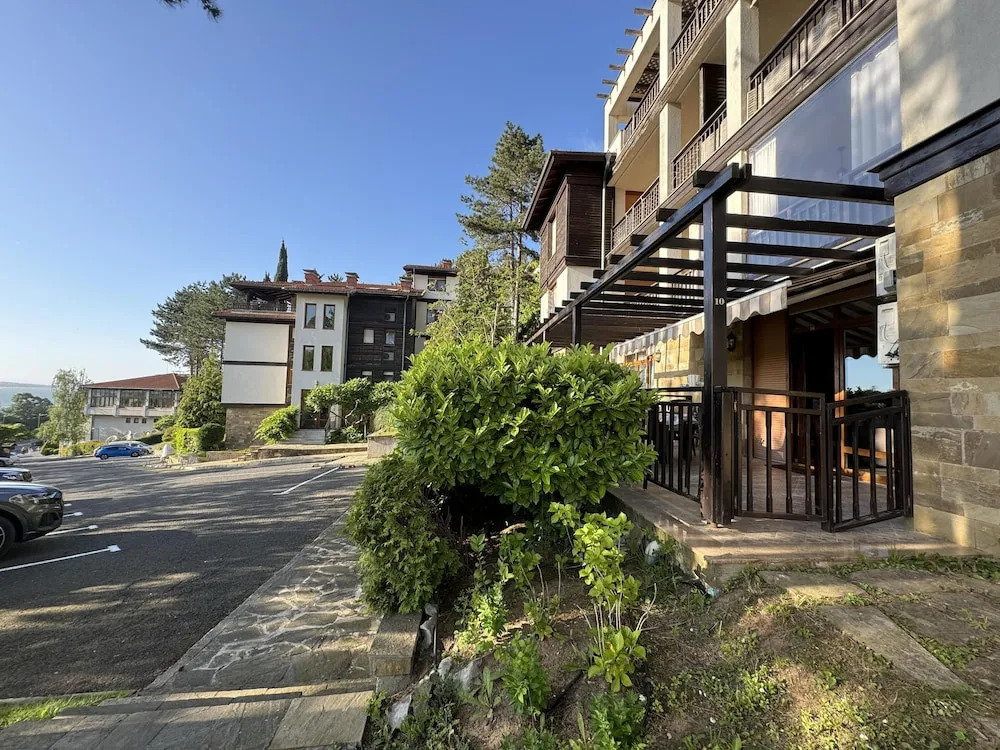 Stunning 2-bed Apartment in Sozopol