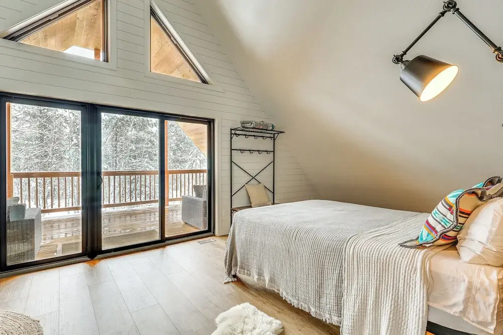 Tree House A-frame Cabin at Powder House Pass