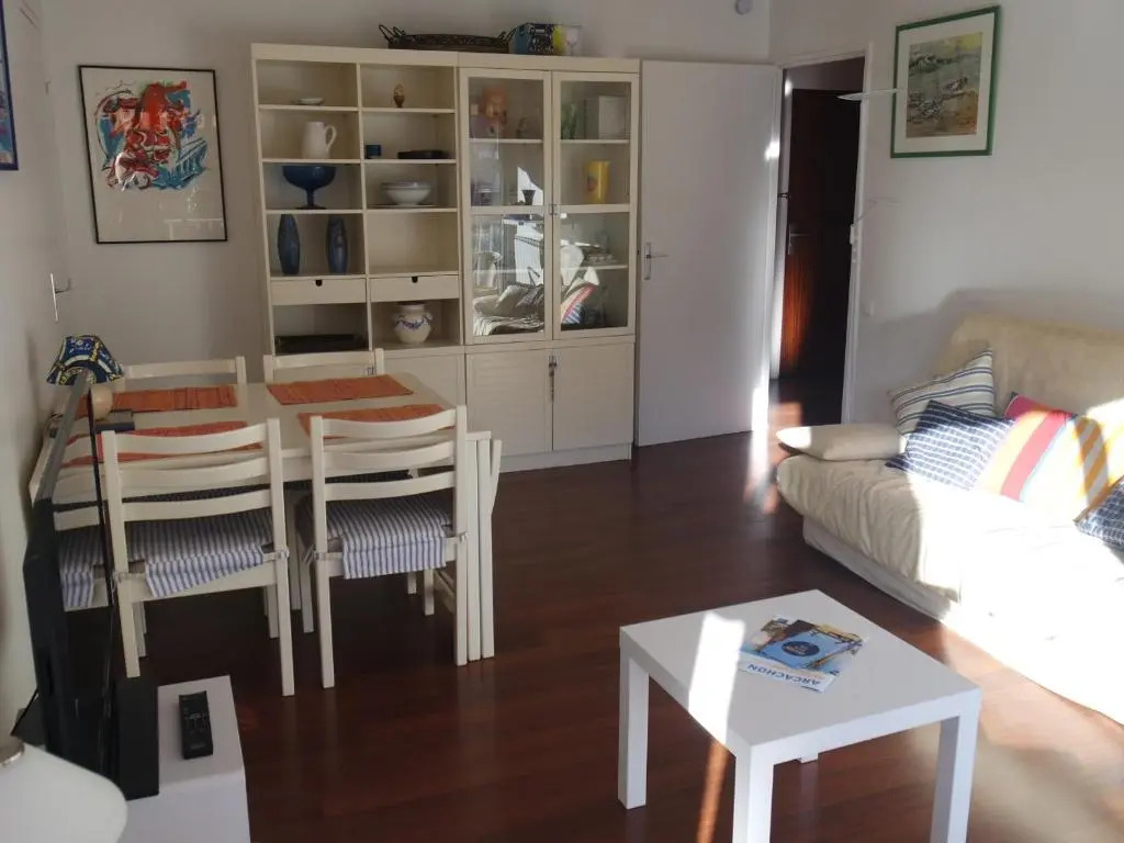 Appartement Arcachon, 2 Pièces, 4 Personnes - Fr-1-319-352
