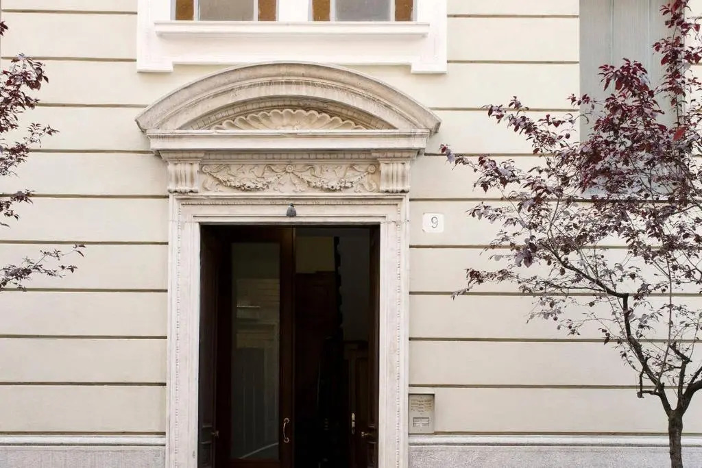 ALTIDO Splendid 3BR Apt with Parking and Terrace in Como