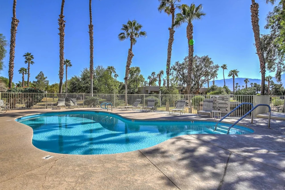 Modern Golf Course Retreat in Cathedral City!