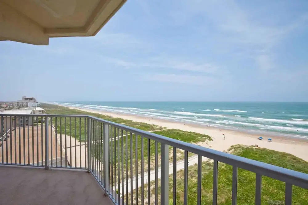 Aquarius Condominium 1001