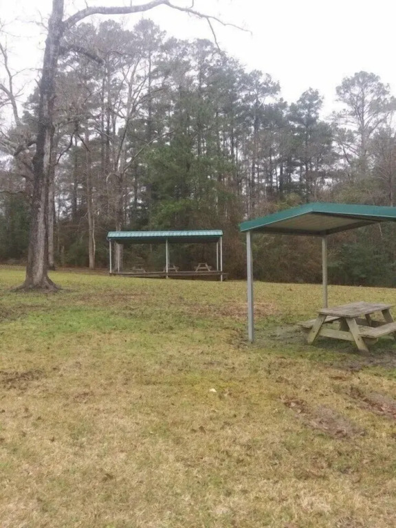 Whispering Creek Lodging & RV Resort