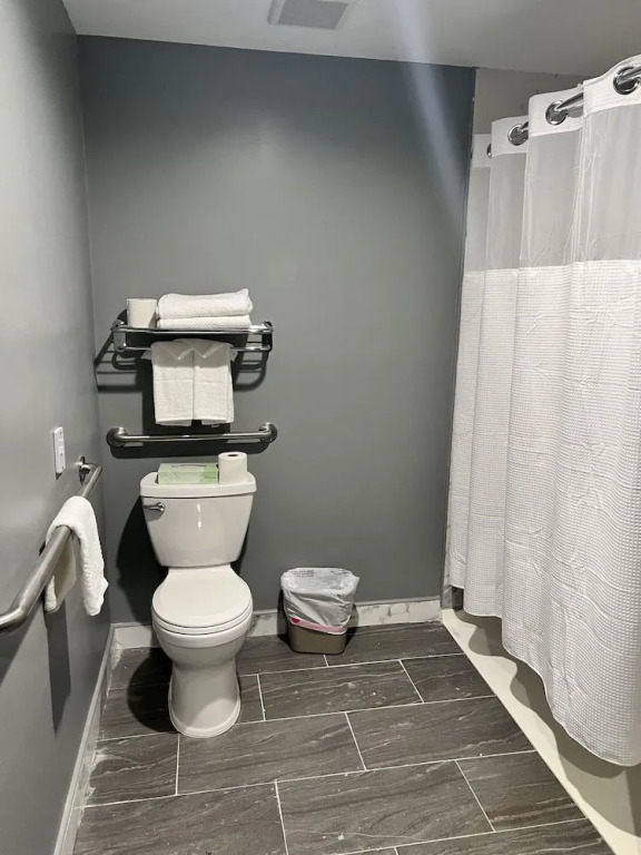 Deluxe Inn & Suites - Long Island City NYC
