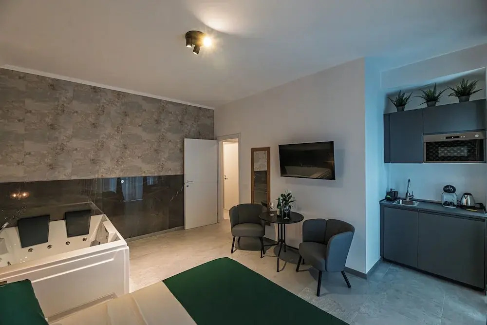 Luxury Jacuzzi Suites Rome - You Rhome