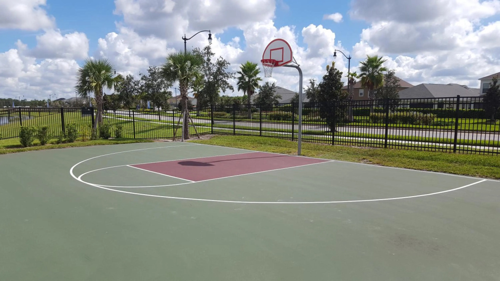 4 Bedroom Private Lakefront Town Home at Storey Lake near Disney World Parks