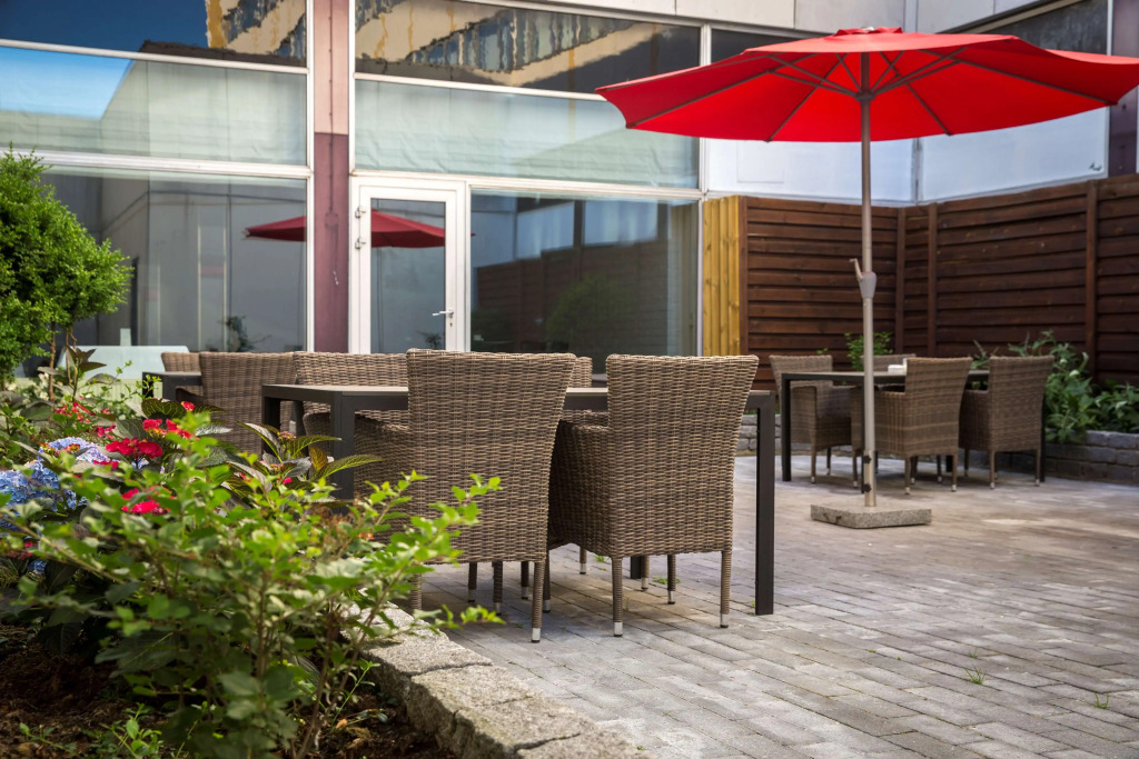 Best Western Plus Airport Hotel