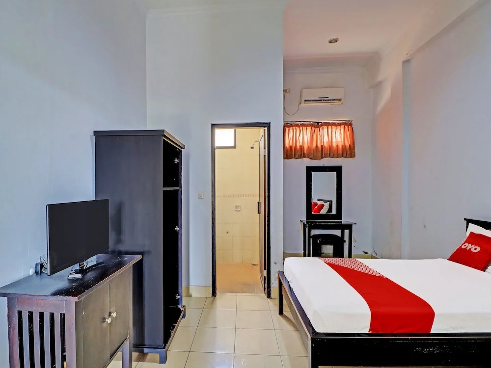 RedDoorz at Hotel Nuansa Indah Denpasar