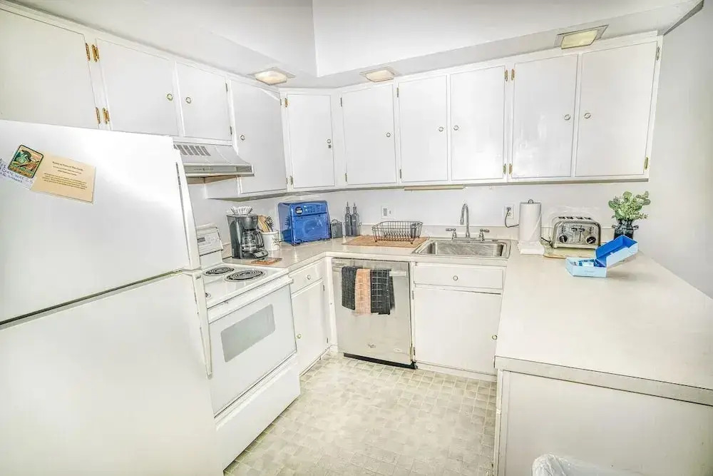 Gateway Condo A25