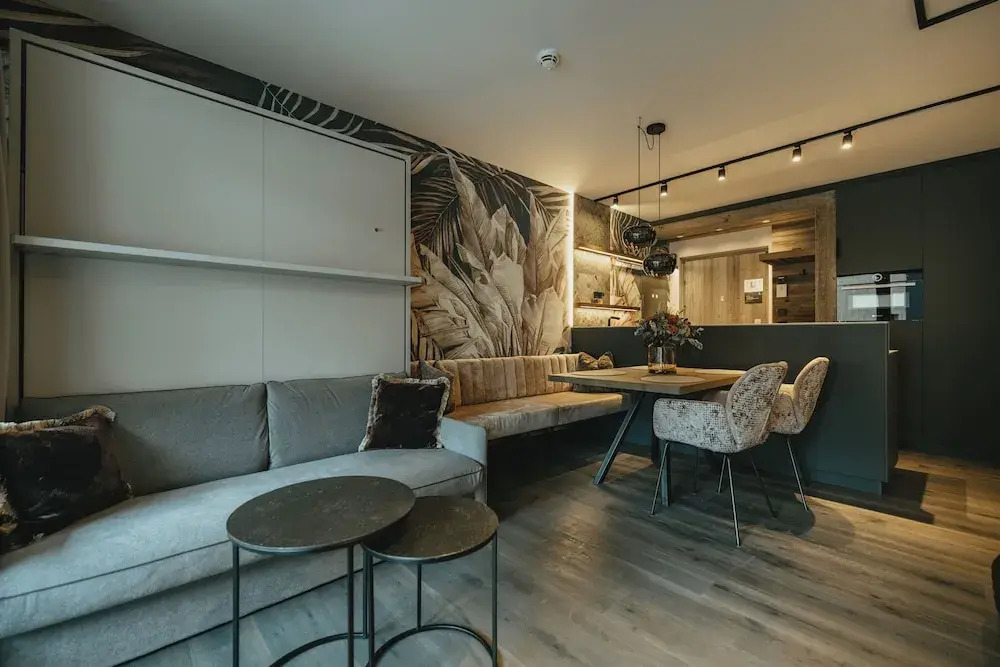 The Black Eagle Luxury Appartements