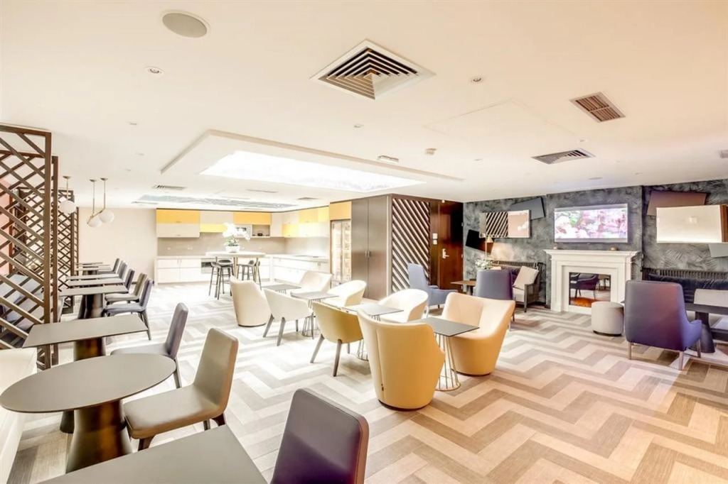 Mercure Paris Arc de Triomphe Etoile