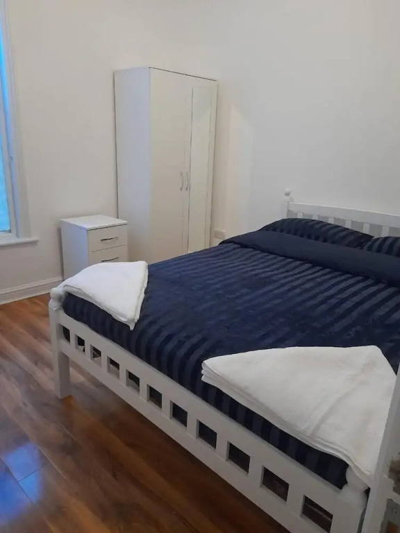 Rayans Lodge Stratford London by OYO