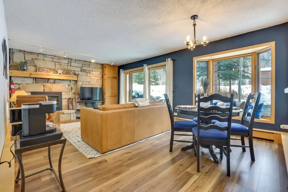 Charming Vail Condo w/ Patio & Mountain Views