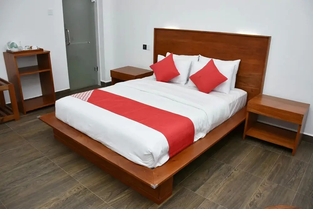 OYO 446 Yensfield Hotel