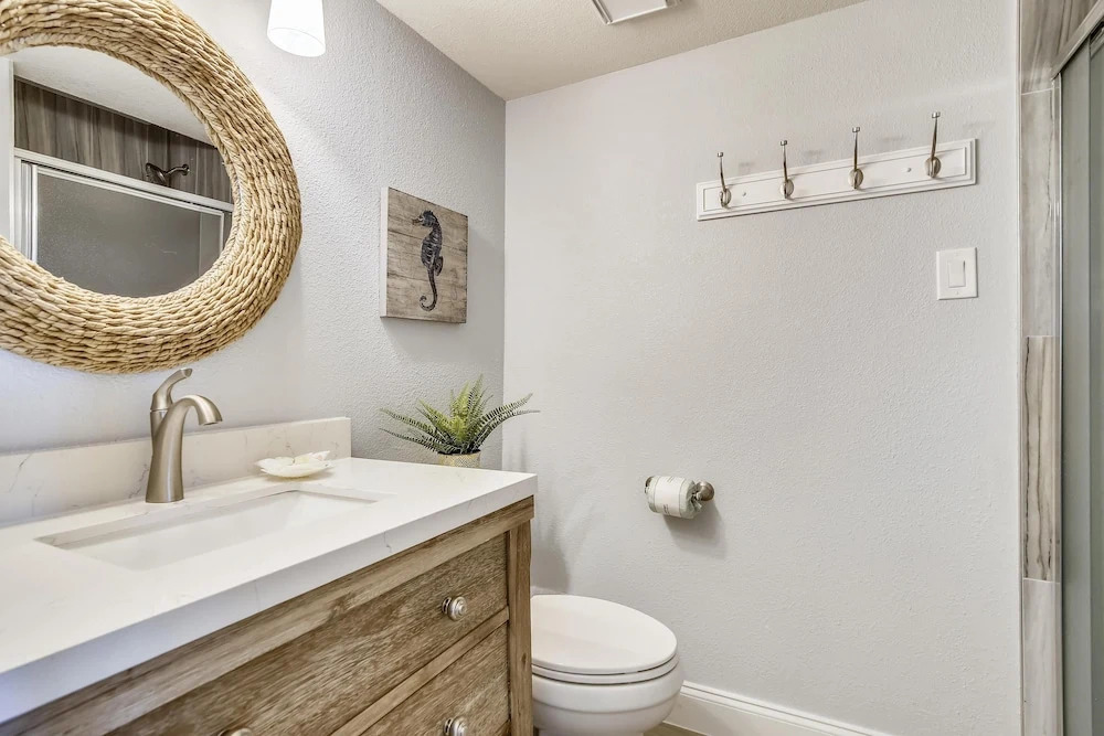 Seascape 1110 - 2 Br Condo