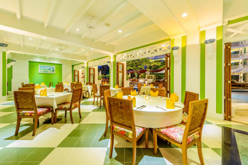 Andaman Seaview, Karon Beach - SHA Plus