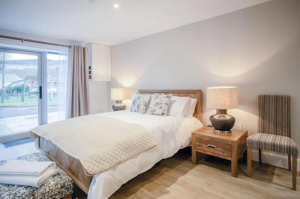 Suite 1 - Sleeping Giant Hotel - PEN Y CAE Inn
