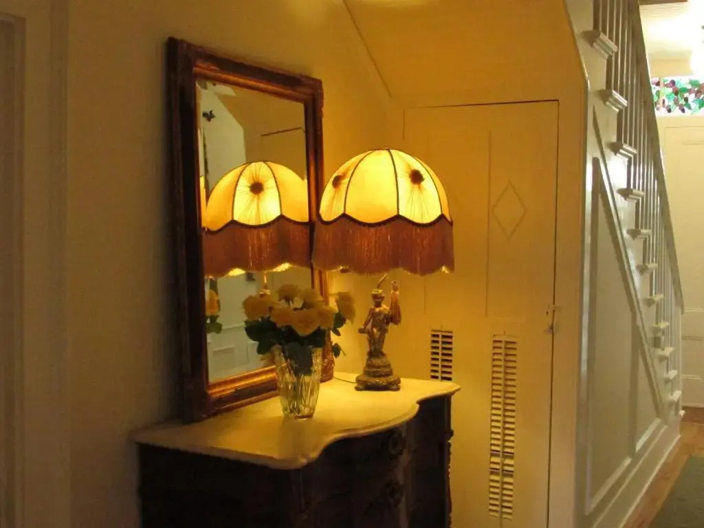 Olallieberry Inn Bed and Breakfast