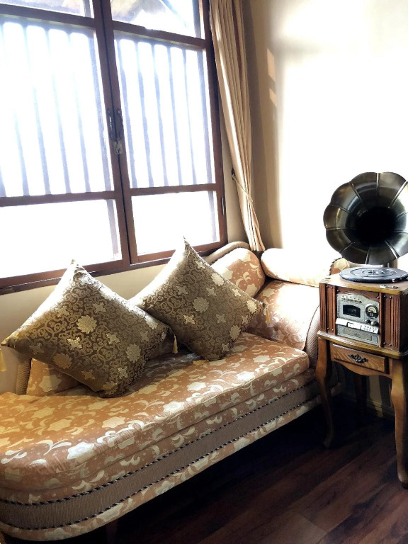 Jiji Village Villa B&B