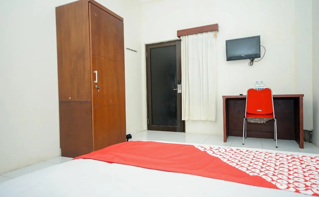 Dancenter Ilir Barar I Near Rumah Sakit Islam Siti Khadijah Formerly Maleo Hotel